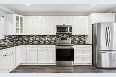 120 Muhlen Platz #D, Freehold, NJ 07728 - Photo 11