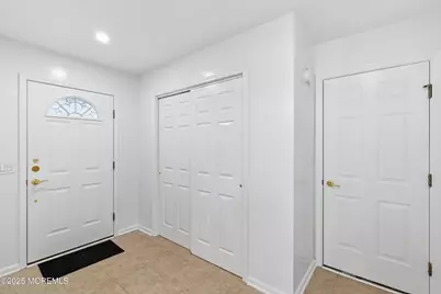 4 Schoolhouse Lane, Lakewood, NJ 08701 - Photo 5