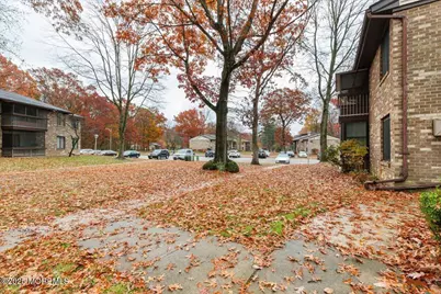 93 Arrowood Road #G, Manalapan Township, NJ 07726 - Photo 3