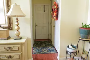 1 Belmont Ct, Freehold, NJ 07728 - Photo 5