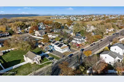 233 Broadway, Union Beach, NJ 07735 - Photo 17