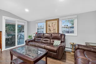 35 Kennedy Way, Keansburg, NJ 07734 - Photo 3