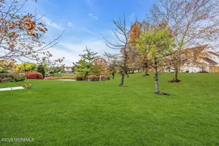 8 Jennings Ct, Freehold, NJ 07728 - Photo 11