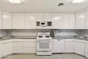 418 8th St, Lakewood, NJ 08701 - Photo 13