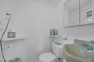 130 South St, Freehold, NJ 07728 - Photo 11