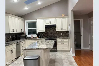 11 Chestnut Ridge Road, Holmdel, NJ 07733 - Photo 11