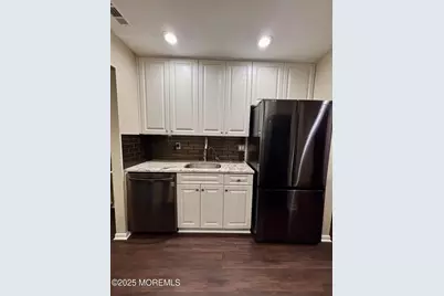 201 Forsythia Lane, Englishtown, NJ 07726 - Photo 5