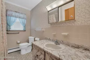 162 Castleton Dr, Toms River Township, NJ 08757 - Photo 9