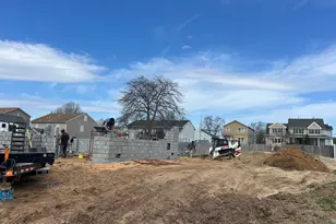 425 Bayview Ave, Union Beach, NJ 07735 - Photo 5