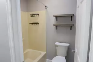 657 Ellicott Ave, Toms River Township, NJ 08753 - Photo 13