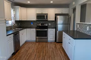 6 Reno Ct, Barnegat, NJ 08005 - Photo 3