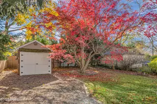 81 Pinckney Rd, Red Bank, NJ 07701 - Photo 3