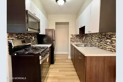 12 Manchester Court #H, Freehold, NJ 07728 - Photo 5