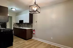 12 Manchester Ct, Freehold, NJ 07728 - Photo 7