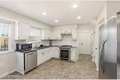 28 Bronia Street, Howell Township, NJ 07731 - Photo 13