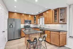 233 Paddington Ct, Manalapan Township, NJ 07726 - Photo 19