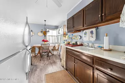 530 Highway 71 #4, Spring Lake, NJ 07762 - Photo 17