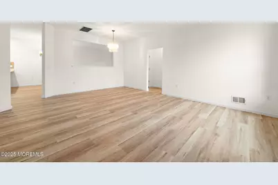 33 Deerchase Lane, Lakewood, NJ 08701 - Photo 7