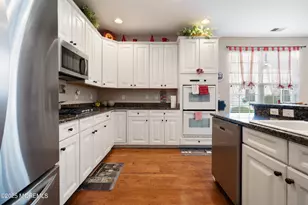 24 Pond View Cir, Barnegat, NJ 08005 - Photo 11