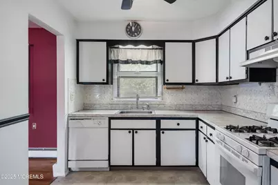 1074 Edgebrook Drive S, Toms River Township, NJ 08757 - Photo 11