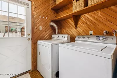 411 Pacific Avenue, Beachwood, NJ 08722 - Photo 15