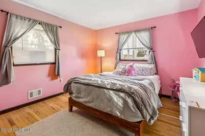 411 Pacific Avenue, Beachwood, NJ 08722 - Photo 17