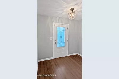 53 Thorne Lane, Matawan, NJ 07747 - Photo 3