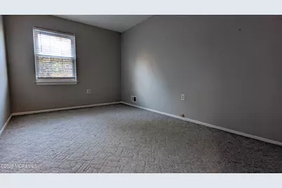 53 Thorne Lane, Matawan, NJ 07747 - Photo 11