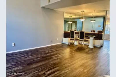 116 Wellington Court, Manalapan Township, NJ 07726 - Photo 3