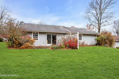 33 Poinsetta Court, Lakewood, NJ 08701 - Photo 5