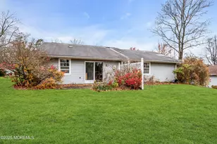 33 Poinsetta Ct, Lakewood, NJ 08701 - Photo 5