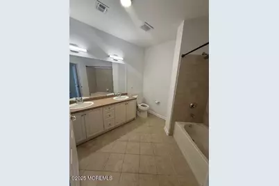 211 Mill Pond Way #25, Eatontown, NJ 07724 - Photo 21