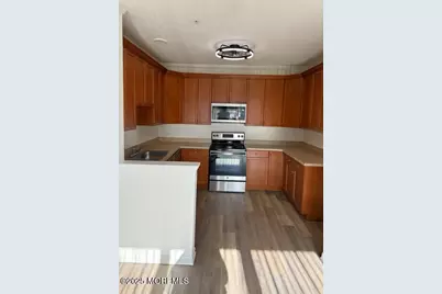 211 Mill Pond Way #25, Eatontown, NJ 07724 - Photo 13