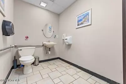 100 W Pond Road, Perth Amboy, NJ 08862 - Photo 19