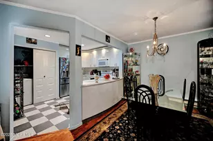 131 Amberly Dr, Manalapan Township, NJ 07726 - Photo 7