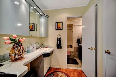 131 Amberly Drive #J, Manalapan Township, NJ 07726 - Photo 15