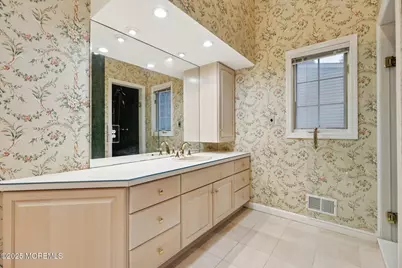 8 Aspen Court, Holmdel, NJ 07733 - Photo 21