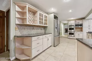 8 Aspen Ct, Holmdel, NJ 07733 - Photo 11