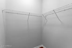 325 Regency Pl, Woodbridge Township, NJ 07095 - Photo 25