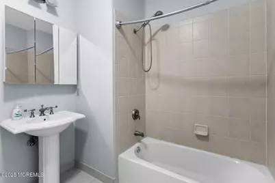 325 Regency Place, Woodbridge Township, NJ 07095 - Photo 29