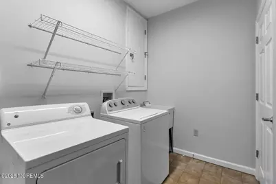 325 Regency Place, Woodbridge Township, NJ 07095 - Photo 31