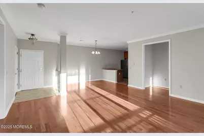 325 Regency Place, Woodbridge Township, NJ 07095 - Photo 9