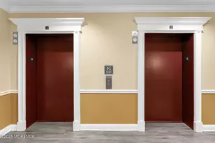 325 Regency Pl, Woodbridge Township, NJ 07095 - Photo 5