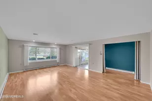588A Lake Point Dr, Lakewood, NJ 08701 - Photo 17