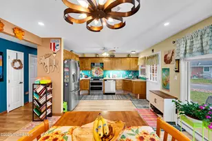 588A Lake Point Dr, Lakewood, NJ 08701 - Photo 15