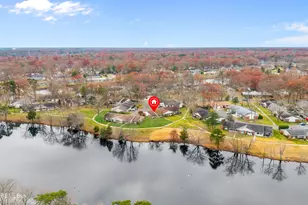 588A Lake Point Dr, Lakewood, NJ 08701 - Photo 7