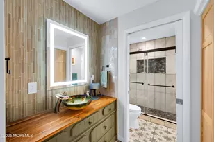 588A Lake Point Dr, Lakewood, NJ 08701 - Photo 17