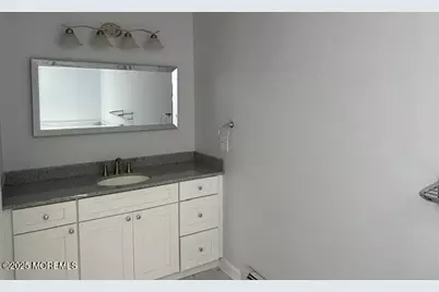 421 W Lincoln Avenue, Oakhurst, NJ 07755 - Photo 13