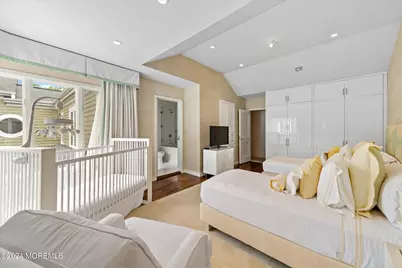 251 Park Avenue, Oakhurst, NJ 07755 - Photo 35