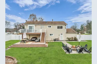 31 Winthrop Drive, Manalapan Township, NJ 07726 - Photo 5